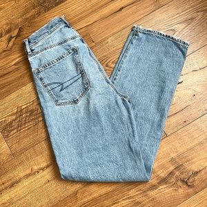 American Eagle Highest Rise Baggy Jeans Size 2 Short